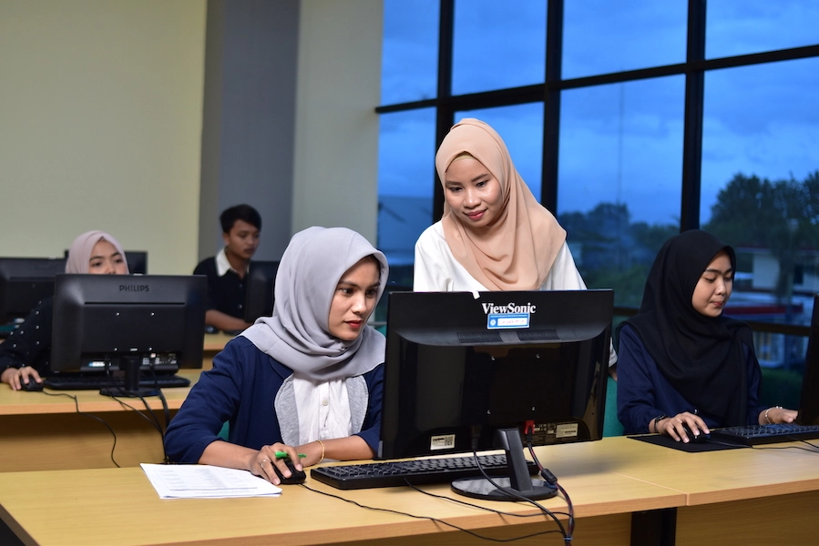 Fakultas Sains, Rekayasa dan Teknologi (FSET)